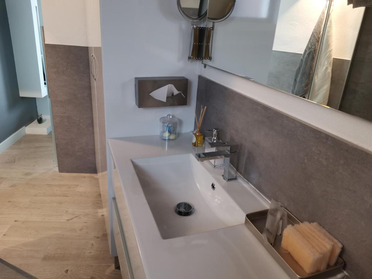 Apartamento FG Albayzin apartamento deluxe con terraza vistas y parking gratis Granada Exterior foto