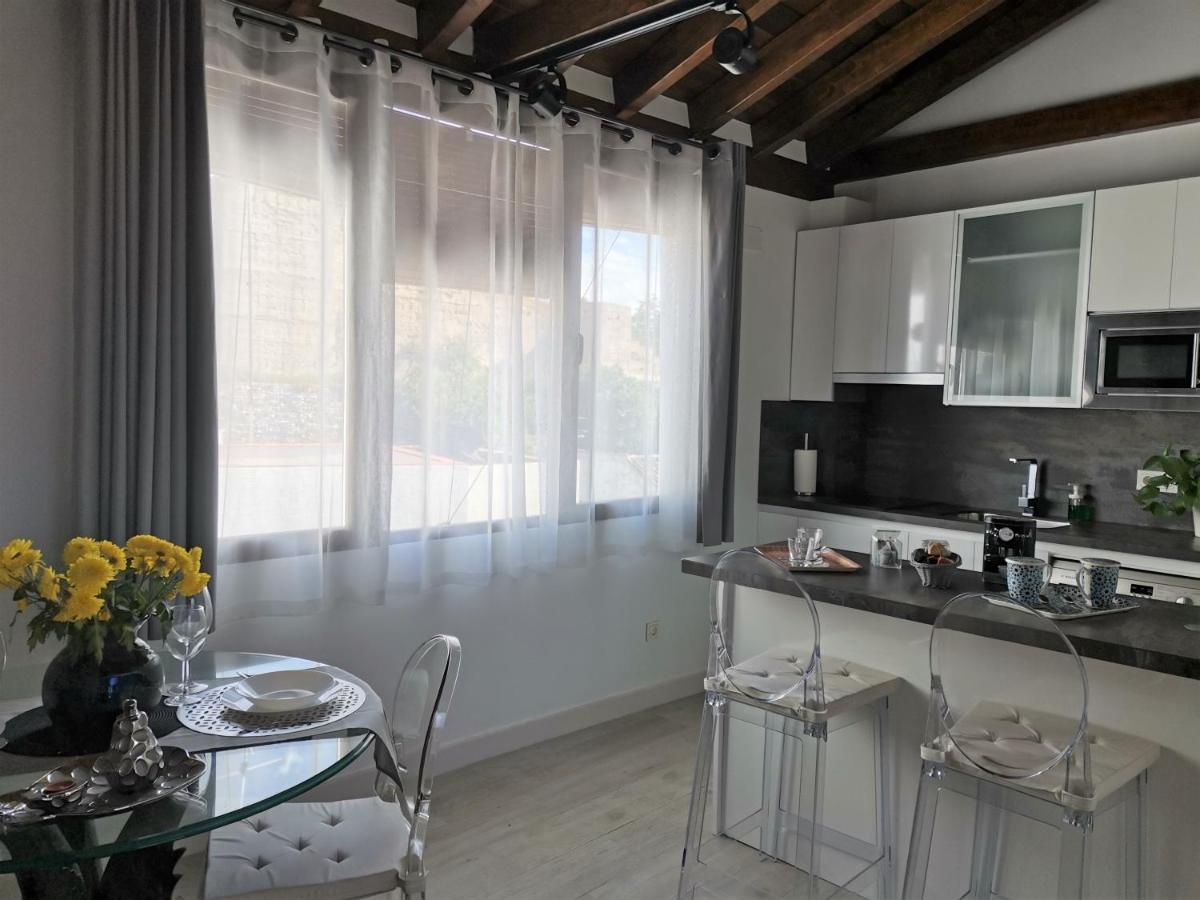 Apartamento FG Albayzin apartamento deluxe con terraza vistas y parking gratis Granada Exterior foto