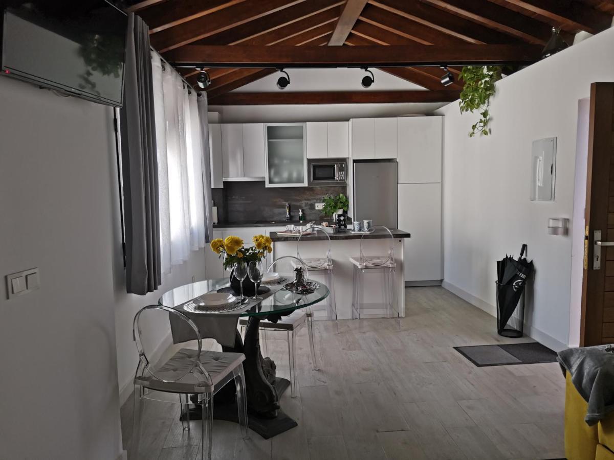 Apartamento FG Albayzin apartamento deluxe con terraza vistas y parking gratis Granada Exterior foto
