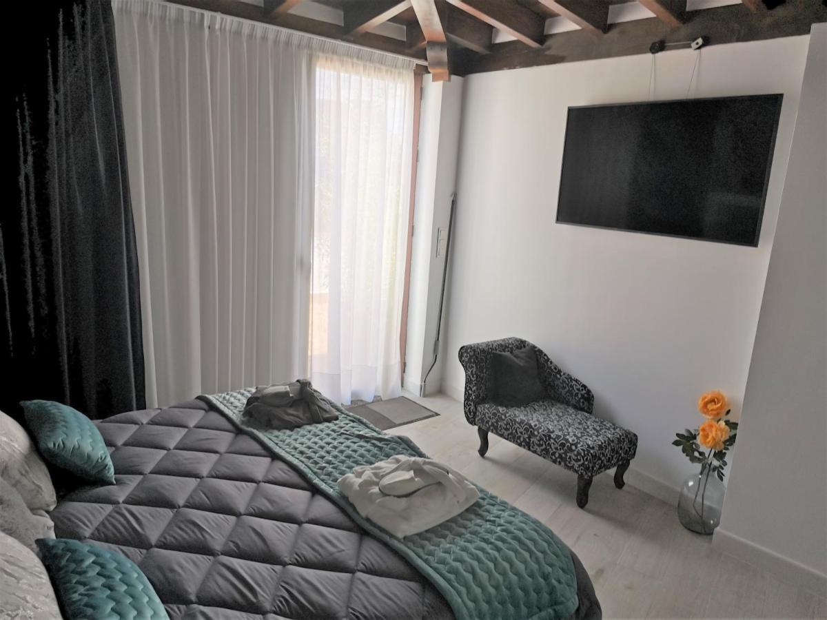 Apartamento FG Albayzin apartamento deluxe con terraza vistas y parking gratis Granada Exterior foto
