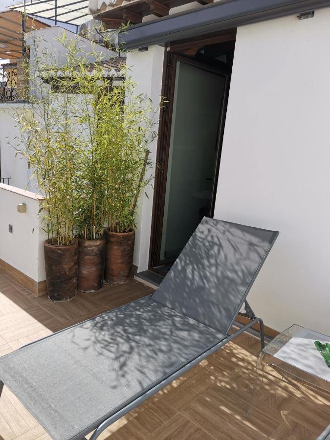 Apartamento FG Albayzin apartamento deluxe con terraza vistas y parking gratis Granada Exterior foto
